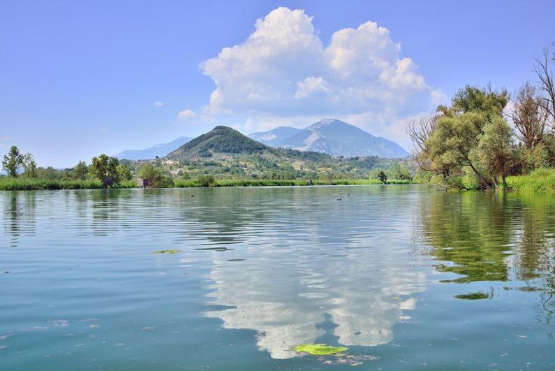 Casa Rosamari - Su Lago Di Posta Fibreno, Appartamento Con Camino Exteriér fotografie